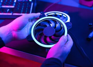How to Fix a Loud Computer Fan Before It Causes Real Damage Real Damage